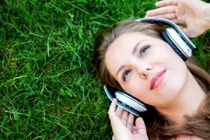 Headphones_15391913_s